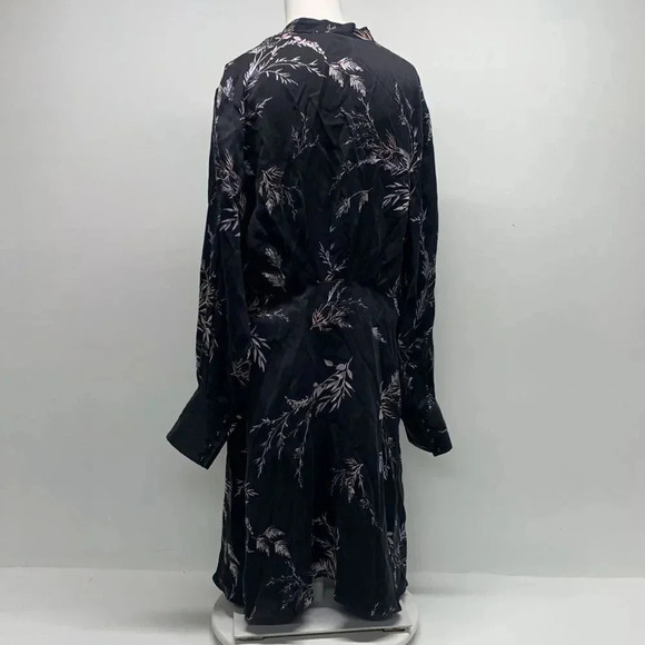 Equipment Femme Fanetta Wrap Mini Dress Silk Black Floral NWT New Size 10 - Picture 9 of 16